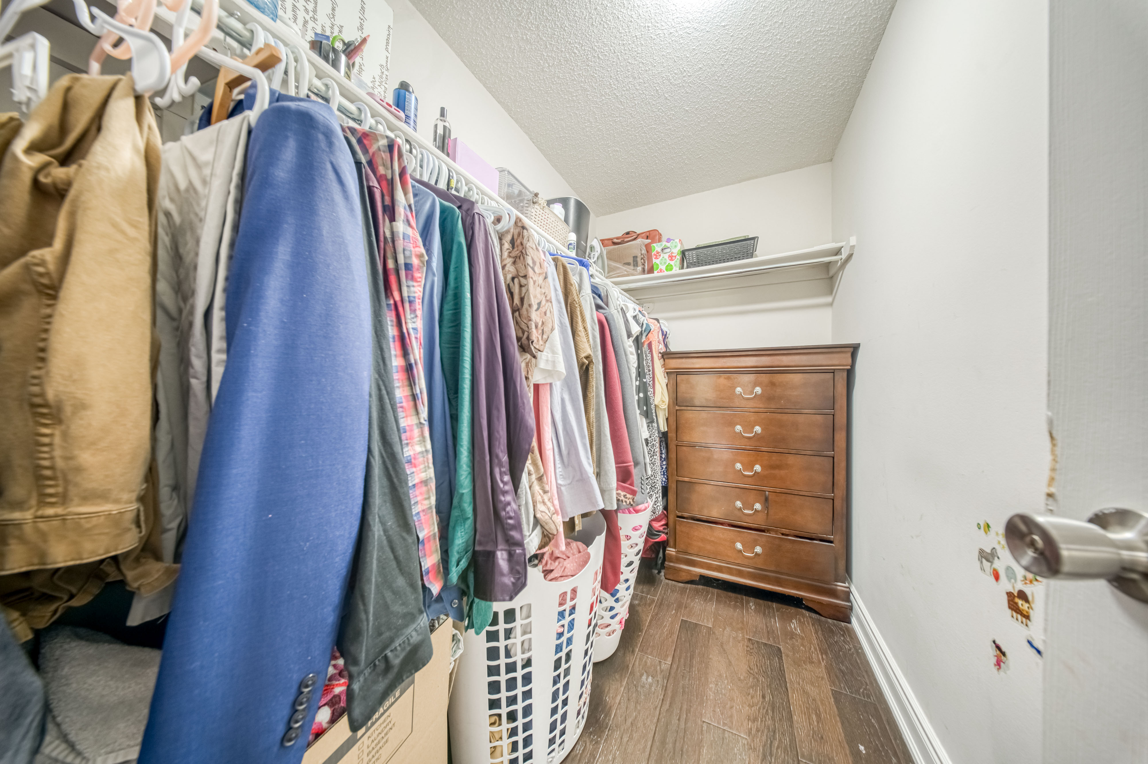Walk-in Closet Storage
